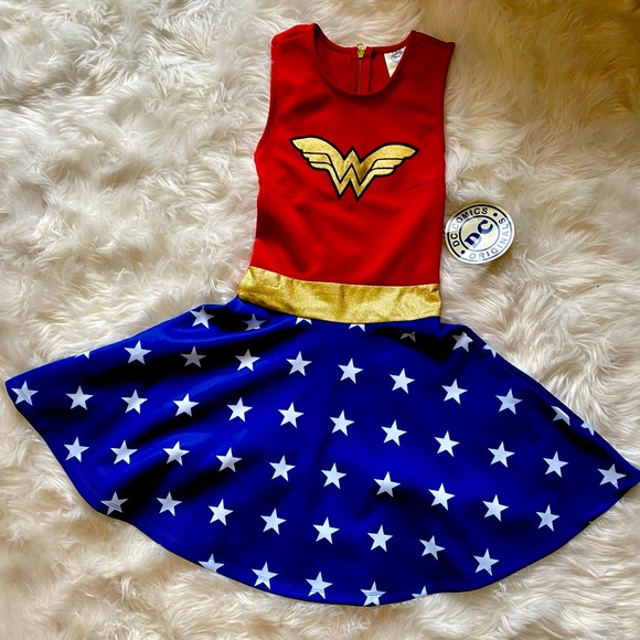 DC Comics Original Wonder Woman Dress Size S - Picture 1 of 2